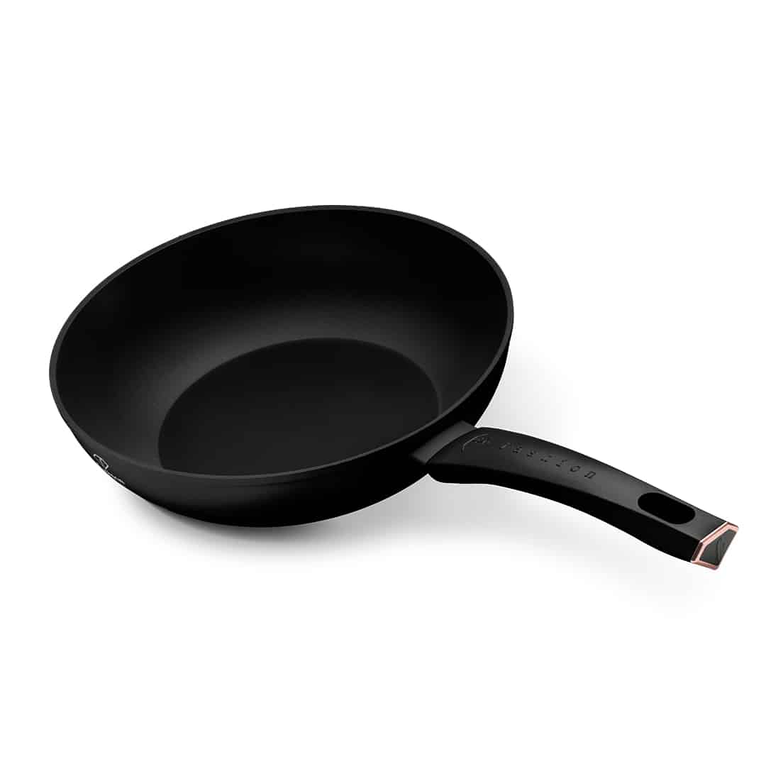 Tapadásmentes wok, 28 cm (Fekete, rozéarany). A nyitott edény belseje látható.