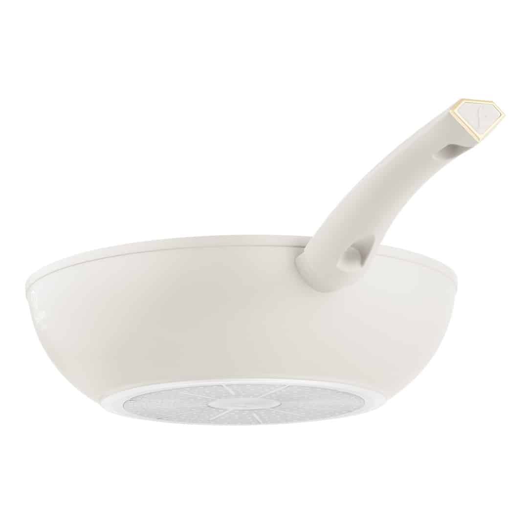 Tapadásmentes wok, 28 cm (Krém, arany). Az edény alja és fogantyúja látható.