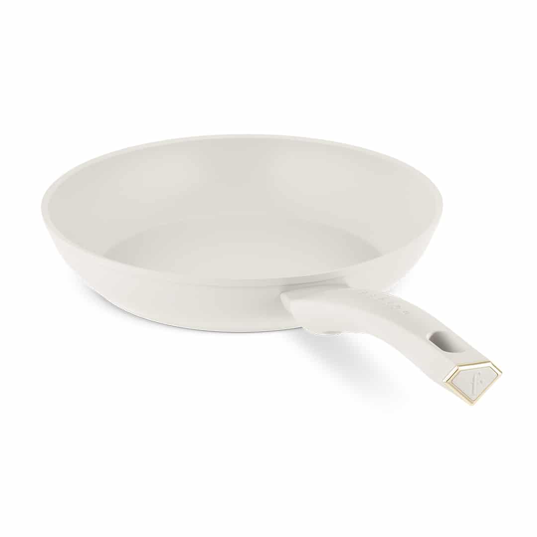 Tapadásmentes serpenyő, 24 cm (Krém, arany). A termék ferde nézetből.