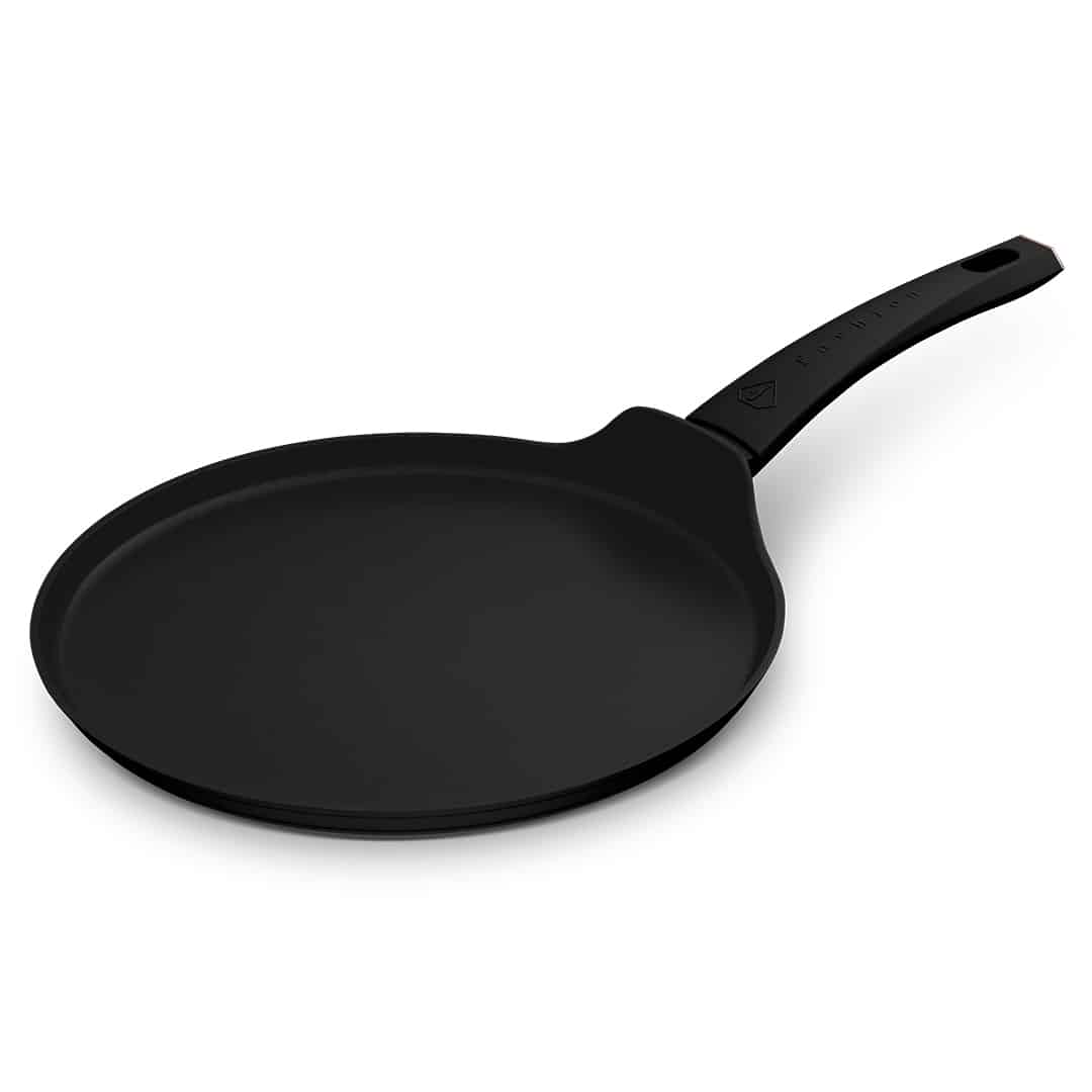 Tapadásmentes palacsintasütő, 28 cm (Fekete, rozéarany). Termékfotó világos háttéren.