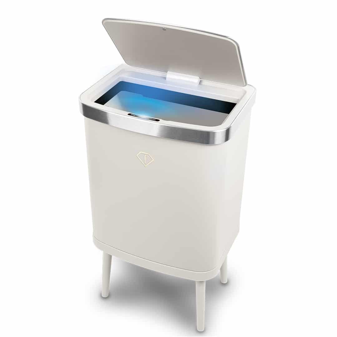 Érzékelős szemetes, 30 l (Krém, arany). A termék felnyitott fedéllel.